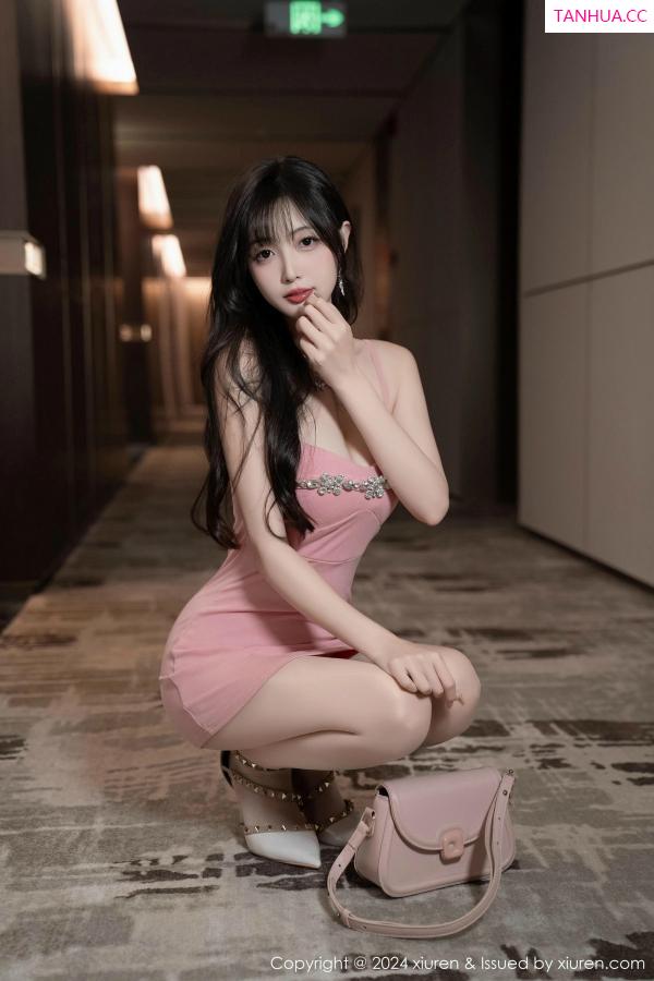 林星阑  [XiuRen]高清写真图 2024.11.01 No.9380 林星阑 丝袜美腿第30张图片
